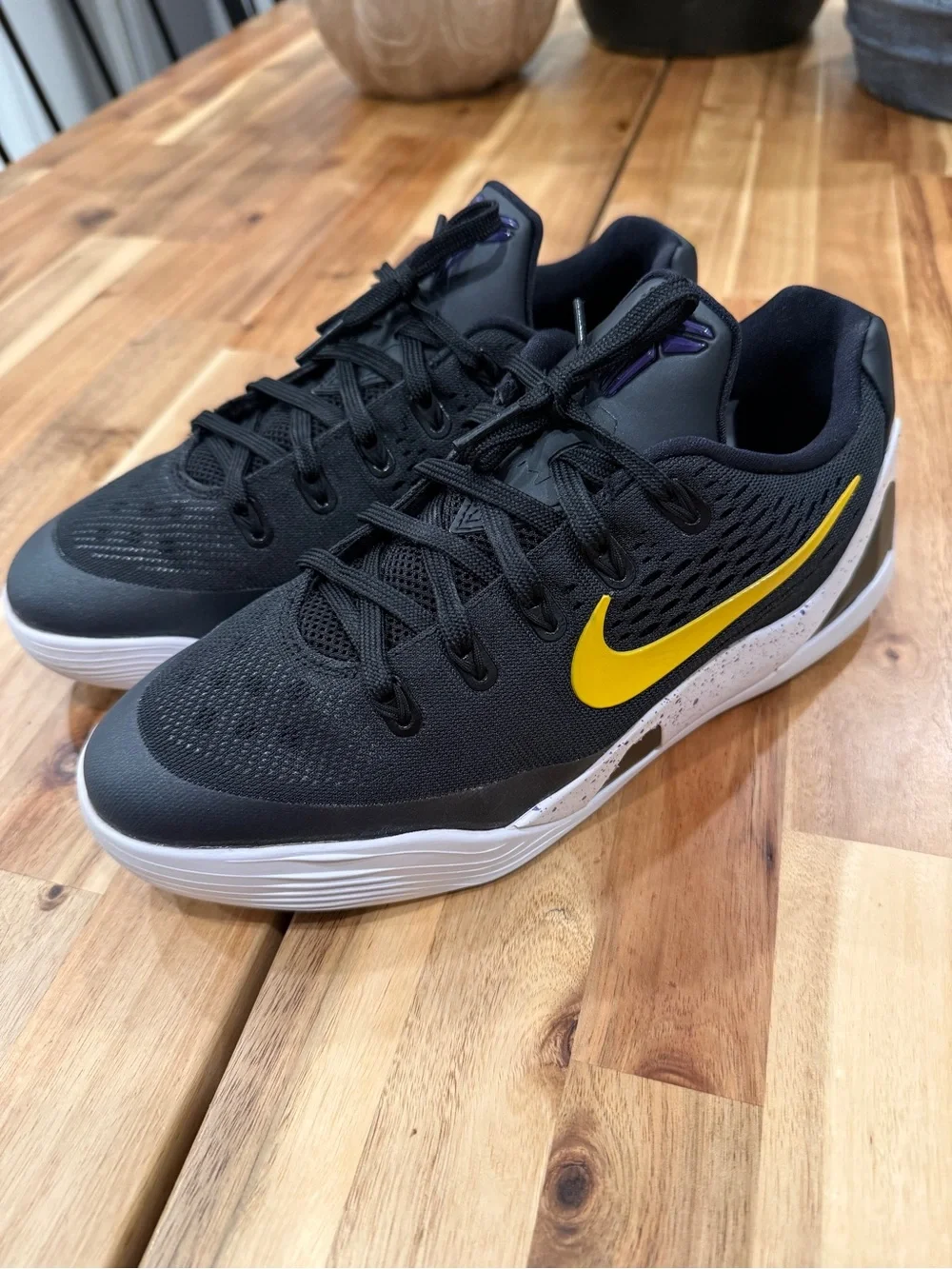 Nike breathable black